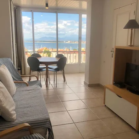 Apartment Acapulco Roses